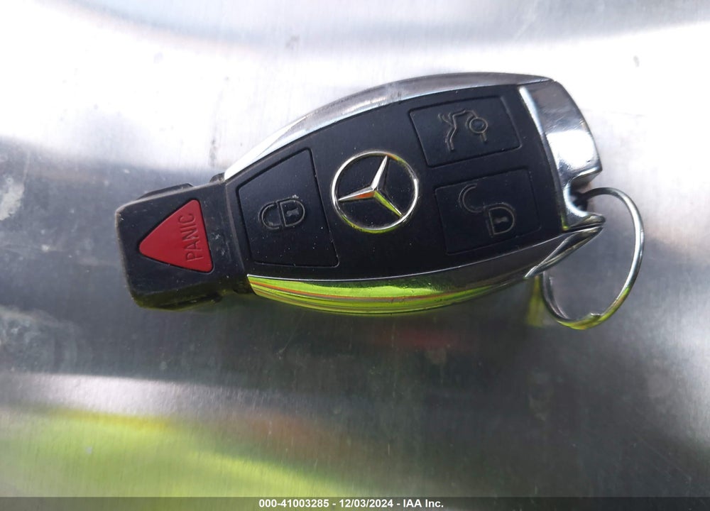 2010 MERCEDES-BENZ C 300 VIN: WDDGF8BB4AF415739