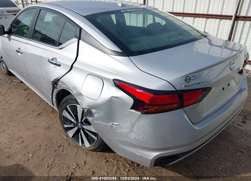 2022 NISSAN ALTIMA SV FWD VIN: 1N4BL4DV5NN330066