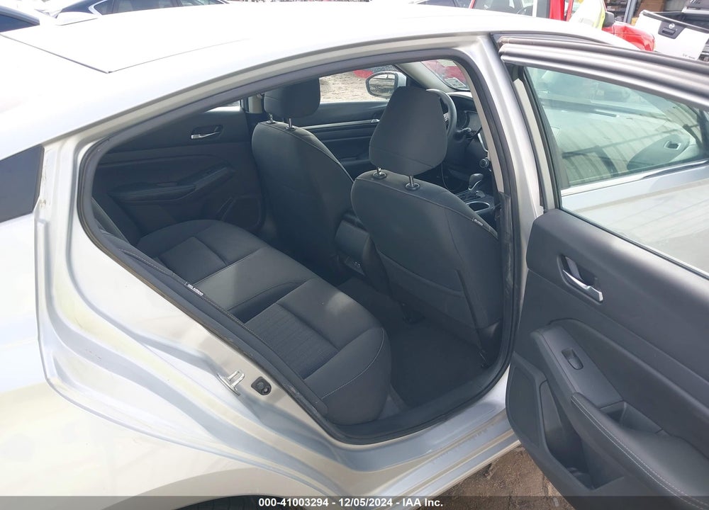 2022 NISSAN ALTIMA SV FWD VIN: 1N4BL4DV5NN330066