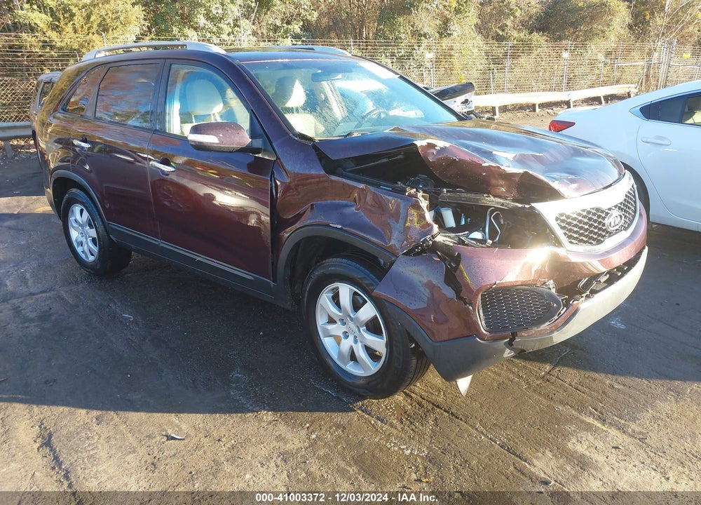 2011 KIA SORENTO LX V6 VIN: 5XYKT4A23BG167117