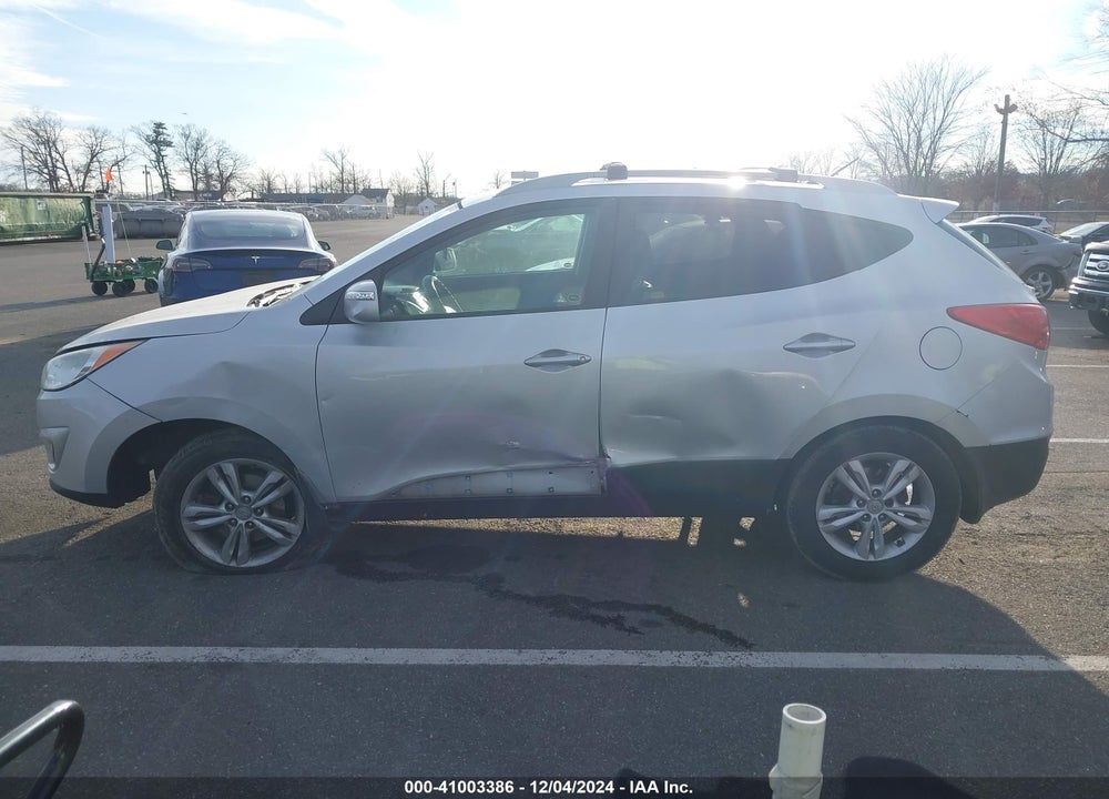 2012 HYUNDAI TUCSON GLS VIN: KM8JUCAC2CU394645
