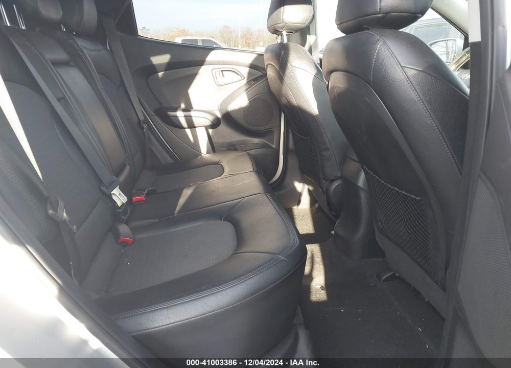 2012 HYUNDAI TUCSON GLS VIN: KM8JUCAC2CU394645