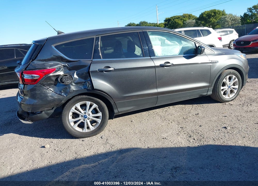 2019 FORD ESCAPE SE VIN: 1FMCU0GD3KUA11902