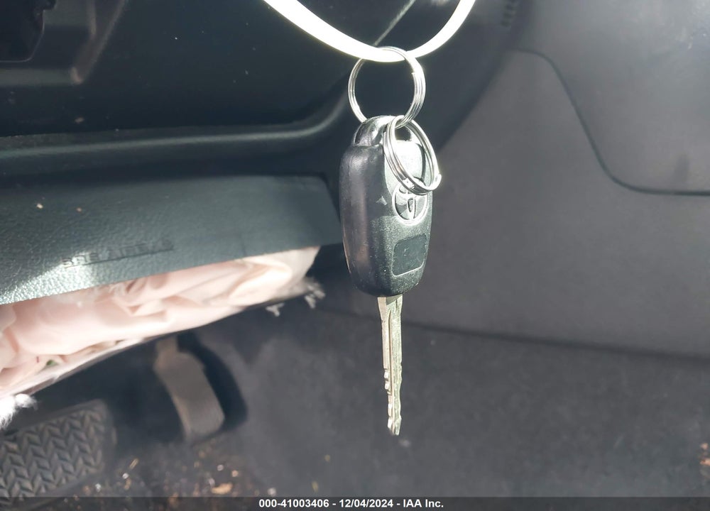 2013 TOYOTA CAMRY SE VIN: 4T1BF1FK3DU234536