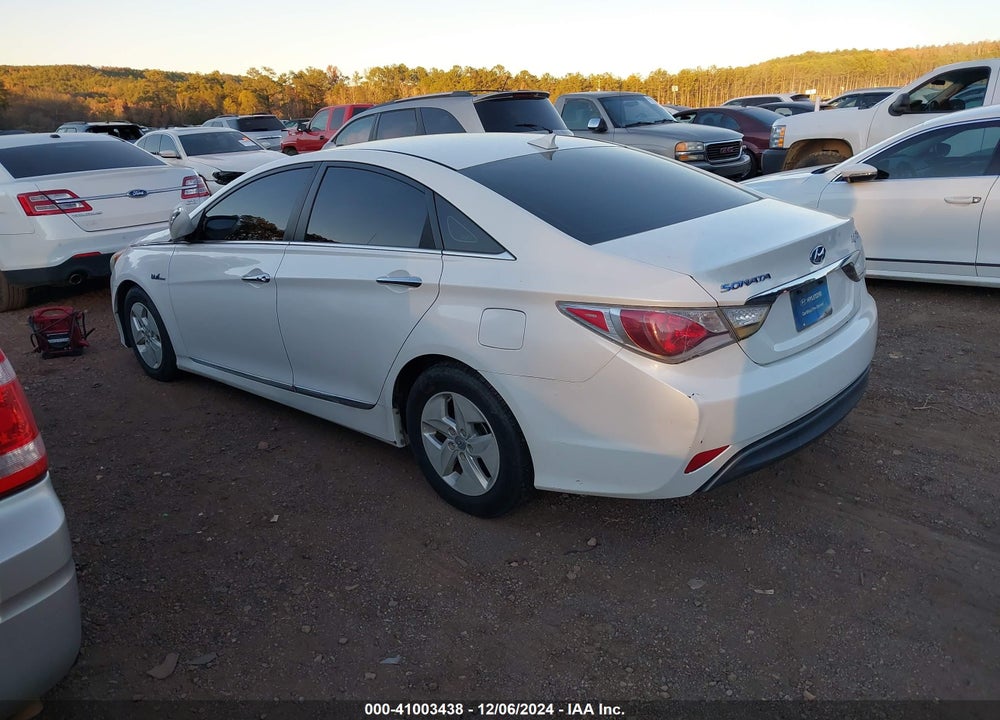 2012 HYUNDAI SONATA HYBRID VIN: KMHEC4A42CA059681