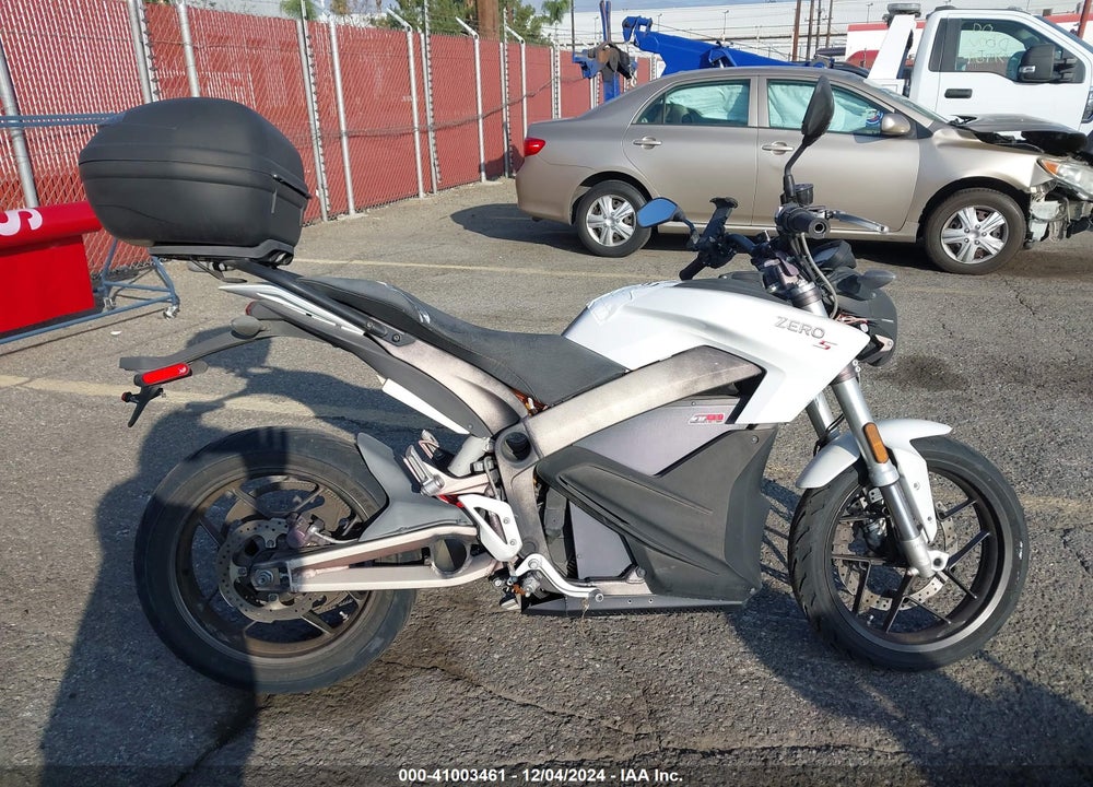 2017 ZERO MOTORCYCLES INC S 13.0 VIN: 538SMCZ5XHCA08107