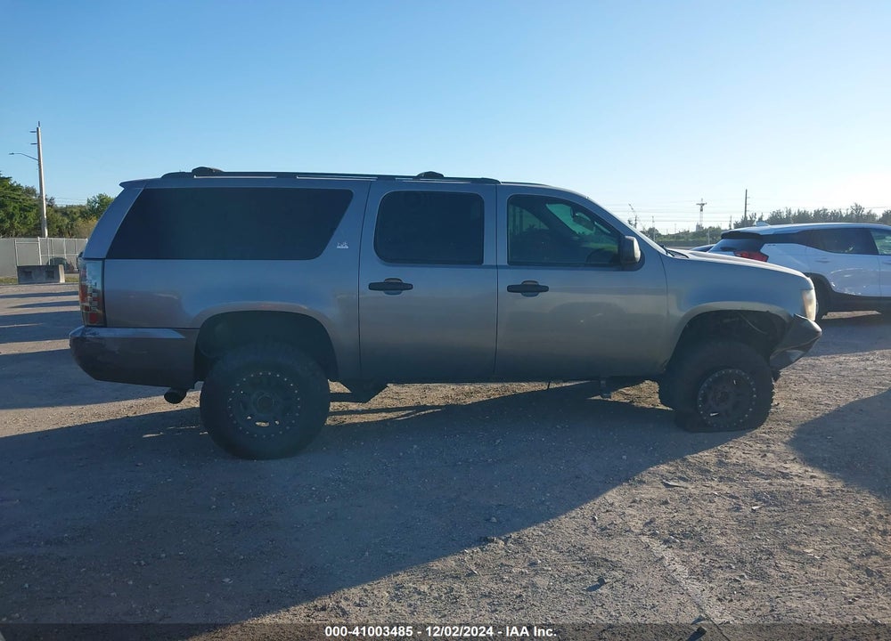 2007 CHEVROLET SUBURBAN 1500 LTZ VIN: 1GNFK163X7R385284