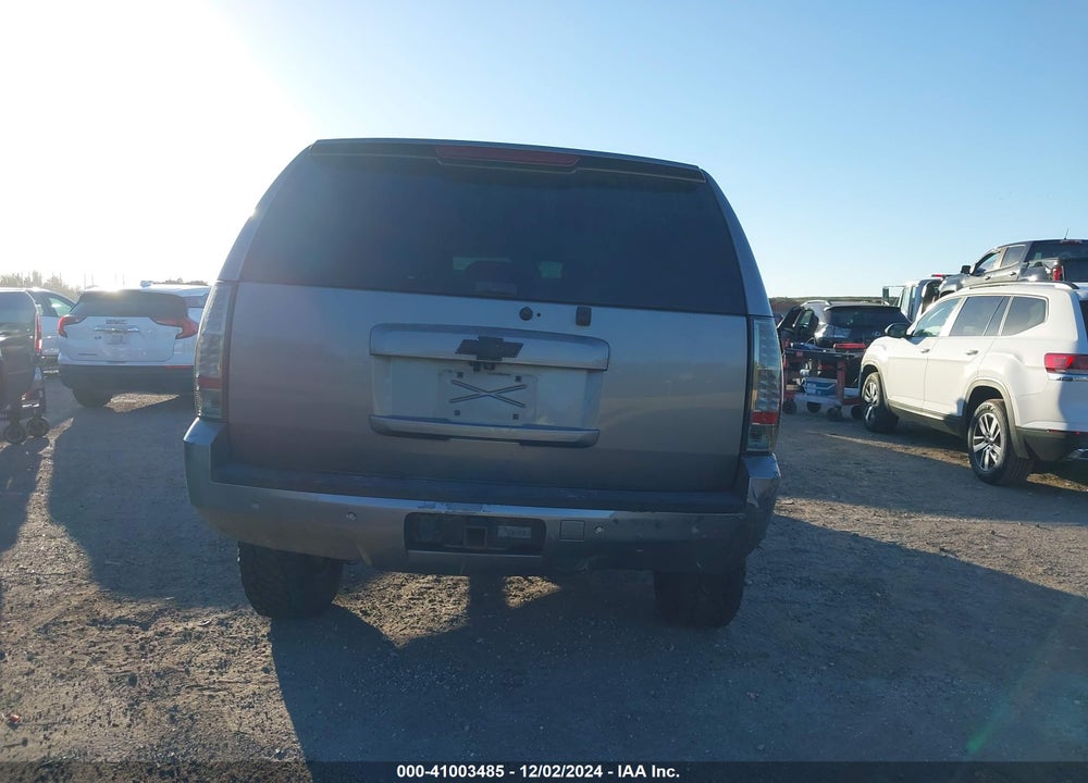 2007 CHEVROLET SUBURBAN 1500 LTZ VIN: 1GNFK163X7R385284
