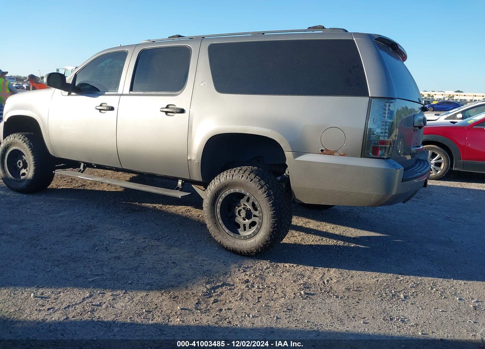 2007 CHEVROLET SUBURBAN 1500 LTZ VIN: 1GNFK163X7R385284