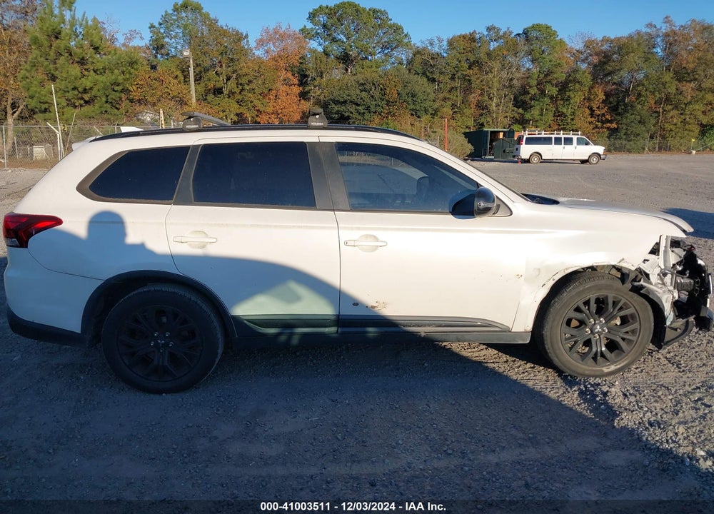 2018 MITSUBISHI OUTLANDER LE VIN: JA4AD3A36JZ025995