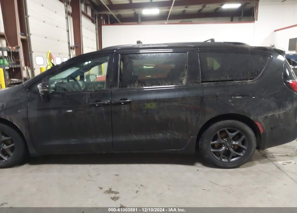 2018 CHRYSLER PACIFICA LIMITED VIN: 2C4RC1GG0JR172821