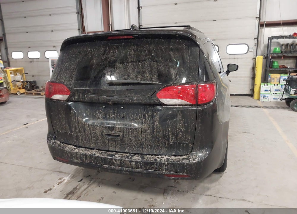 2018 CHRYSLER PACIFICA LIMITED VIN: 2C4RC1GG0JR172821
