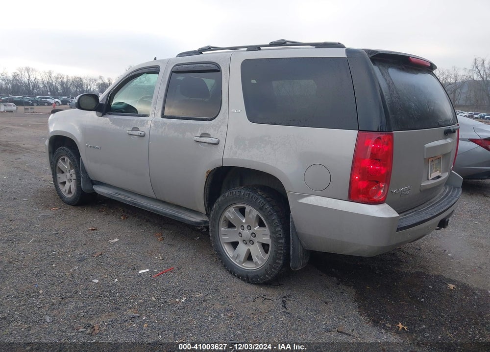 2007 GMC YUKON SLT VIN: 1GKFK13037J232526