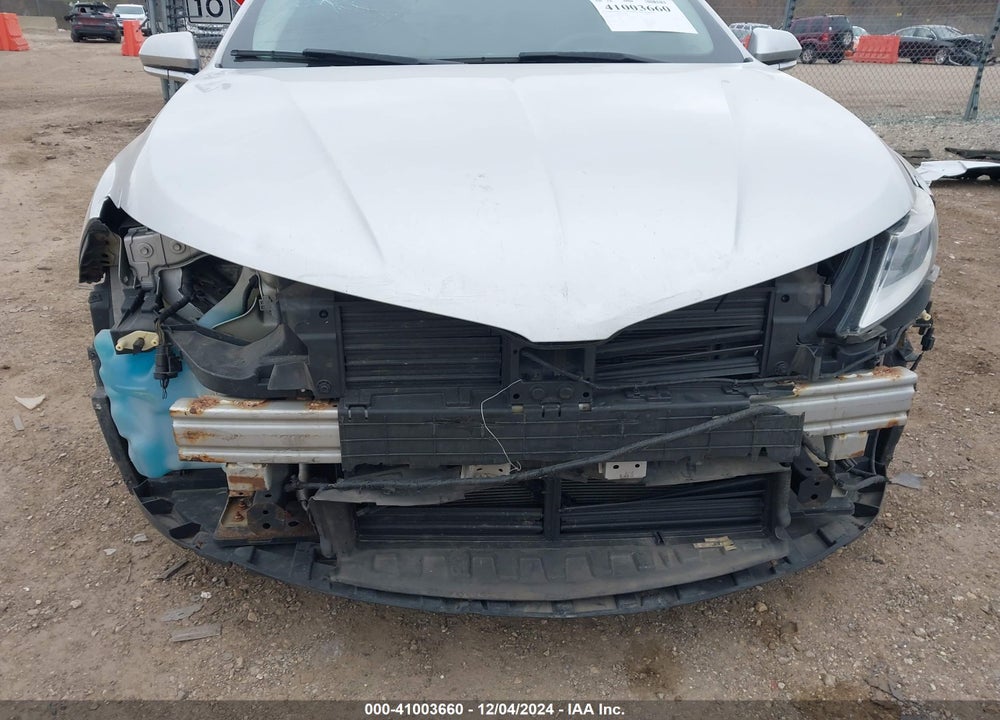 2015 LINCOLN MKZ VIN: 3LN6L2GK2FR612998