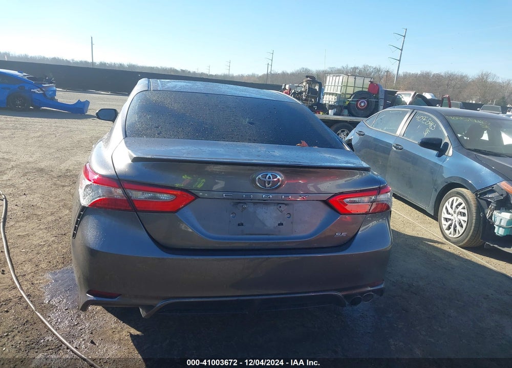 2018 TOYOTA CAMRY VIN: 4T1B11HK6JU618320