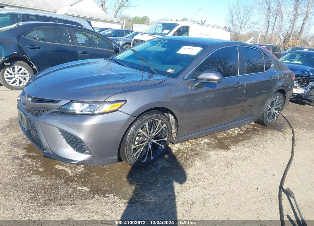 2018 TOYOTA CAMRY VIN: 4T1B11HK6JU618320