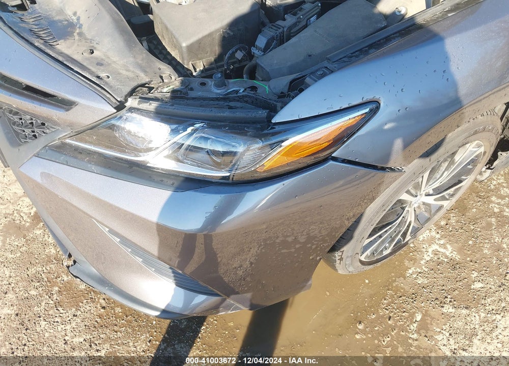 2018 TOYOTA CAMRY VIN: 4T1B11HK6JU618320
