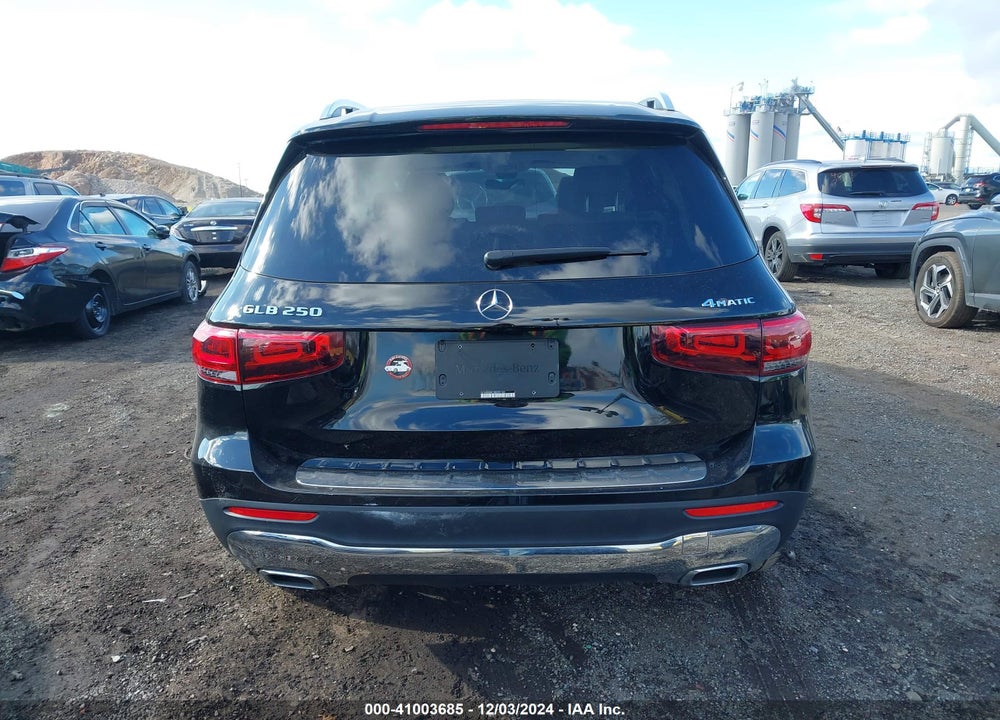 2022 MERCEDES-BENZ GLB 250 4MATIC VIN: W1N4M4HB1NW201163