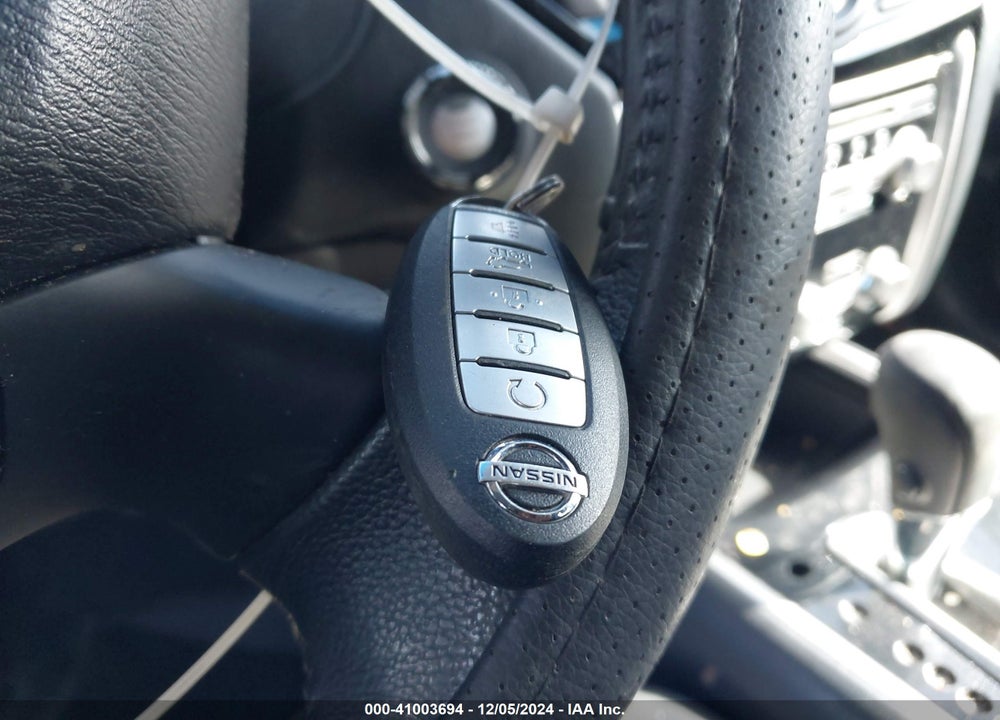 2014 NISSAN PATHFINDER SV VIN: 5N1AR2MM4EC613193