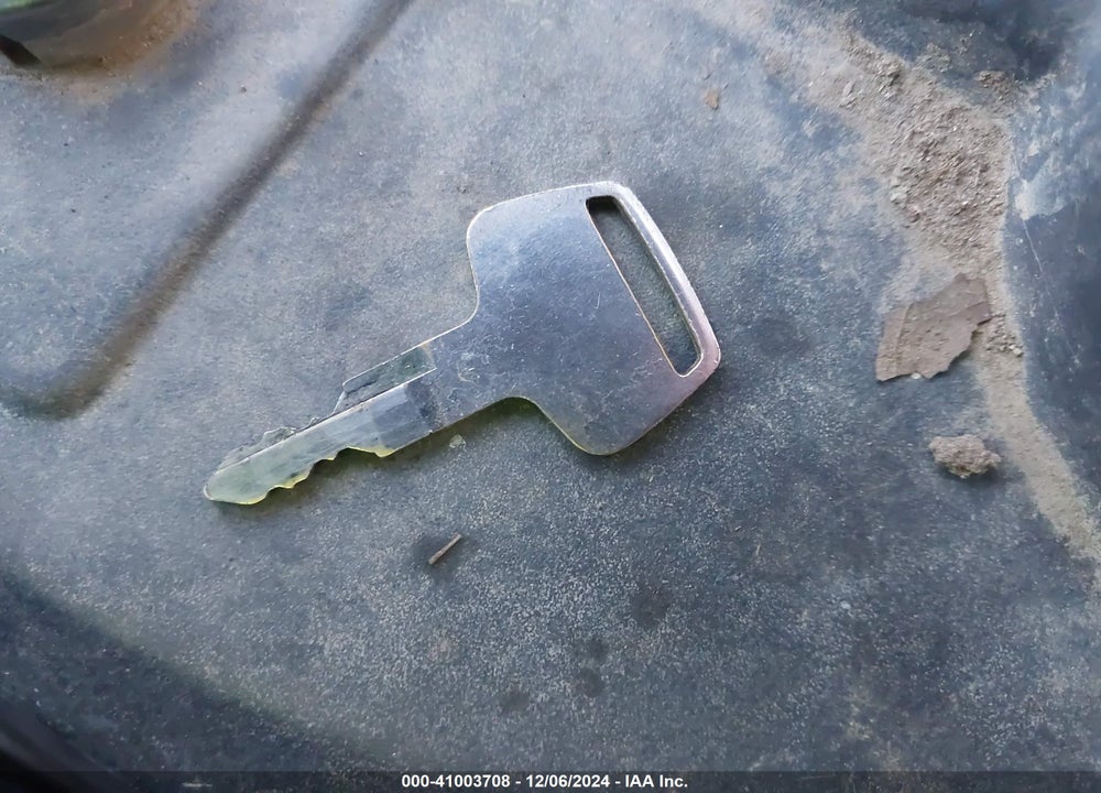 2019 TAKEUCHI TL12R2 SKID STEER VIN: 412102046
