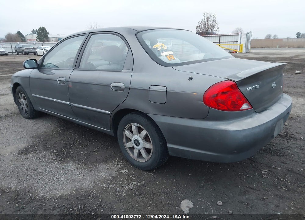 2003 KIA SPECTRA LS VIN: KNAFB121X35290154