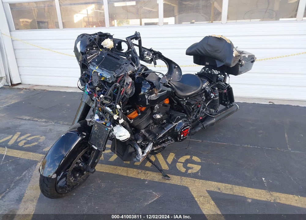 2022 HARLEY-DAVIDSON FLHX VIN: 1HD1KBC10NB611879
