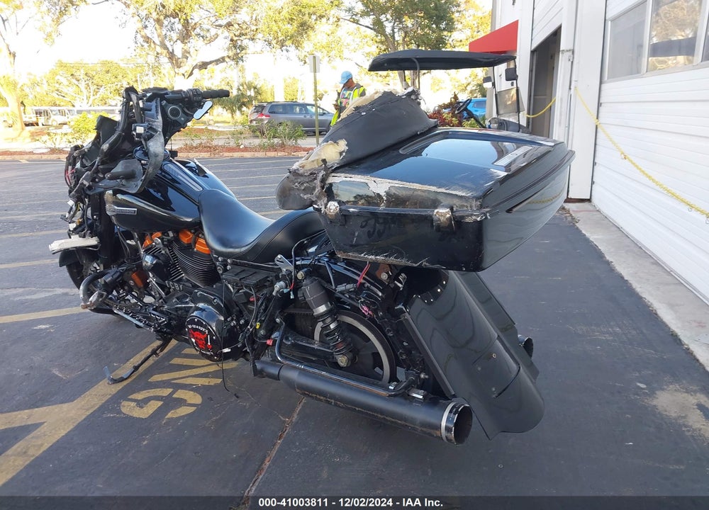 2022 HARLEY-DAVIDSON FLHX VIN: 1HD1KBC10NB611879