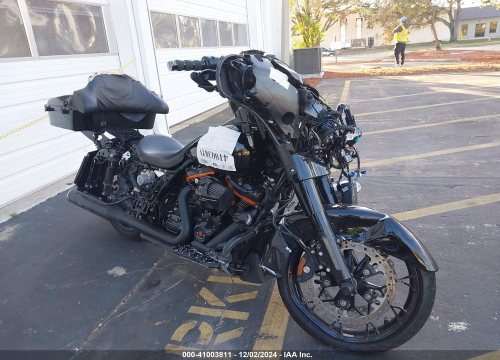 2022 HARLEY-DAVIDSON FLHX VIN: 1HD1KBC10NB611879
