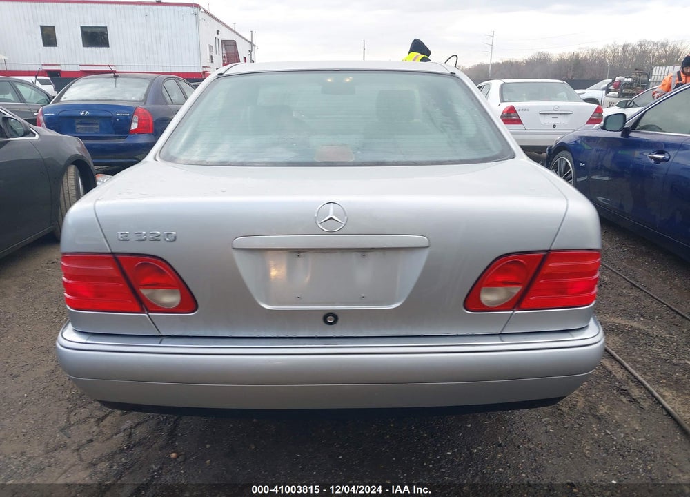 1998 MERCEDES-BENZ E 320 VIN: WDBJF65F4WA482217