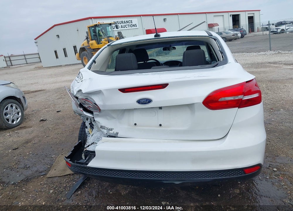 2018 FORD FOCUS S VIN: 1FADP3E20JL265807