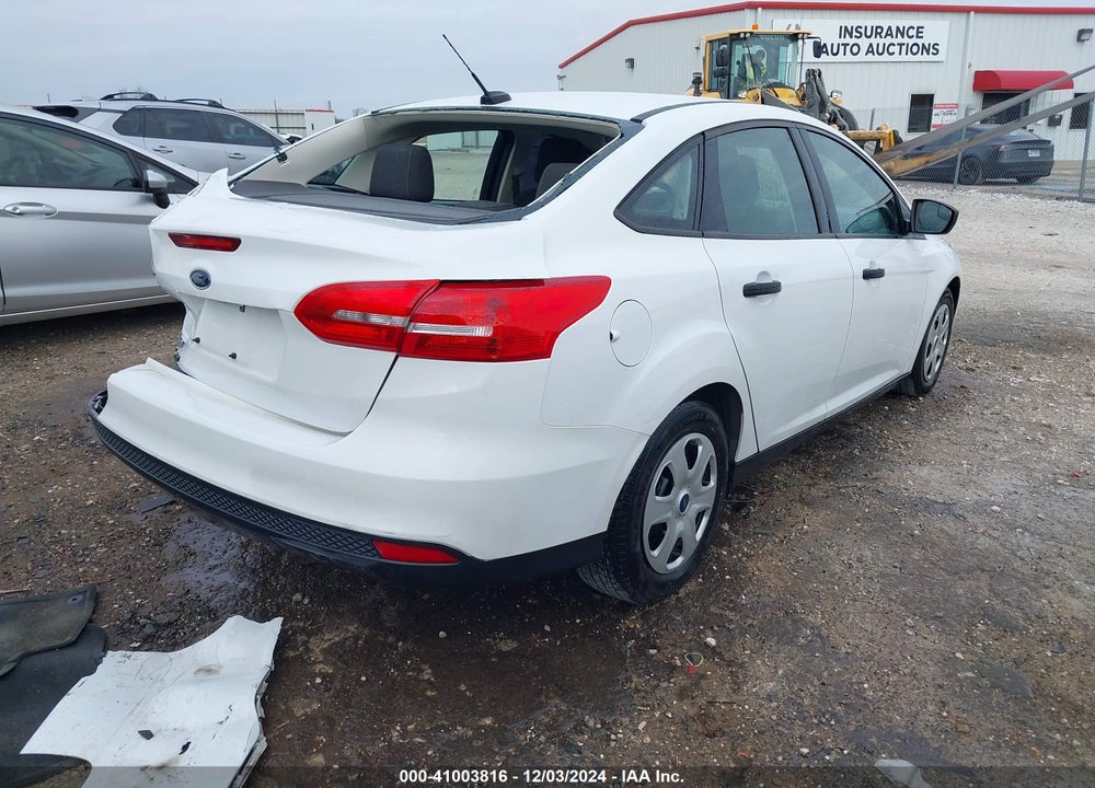 2018 FORD FOCUS S VIN: 1FADP3E20JL265807