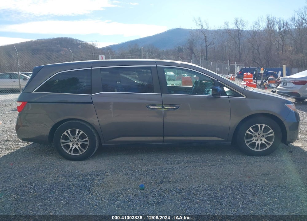 2011 HONDA ODYSSEY EX-L VIN: 5FNRL5H65BB064043