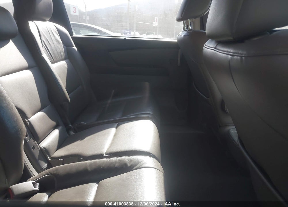 2011 HONDA ODYSSEY EX-L VIN: 5FNRL5H65BB064043