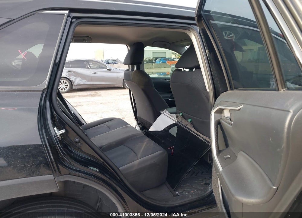 2019 TOYOTA RAV4 VIN: JTMH1RFV5KD042330