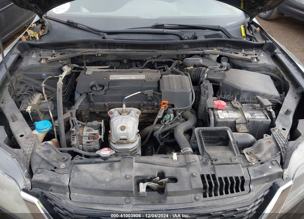 2015 HONDA ACCORD EX VIN: 1HGCT1A77FA004394
