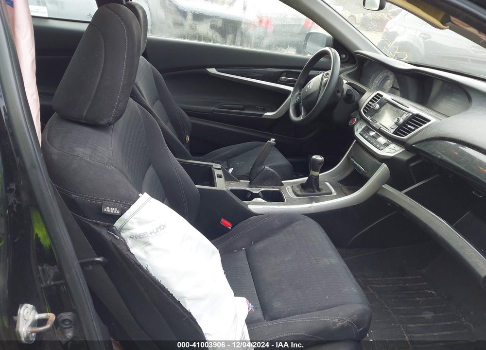 2015 HONDA ACCORD EX VIN: 1HGCT1A77FA004394