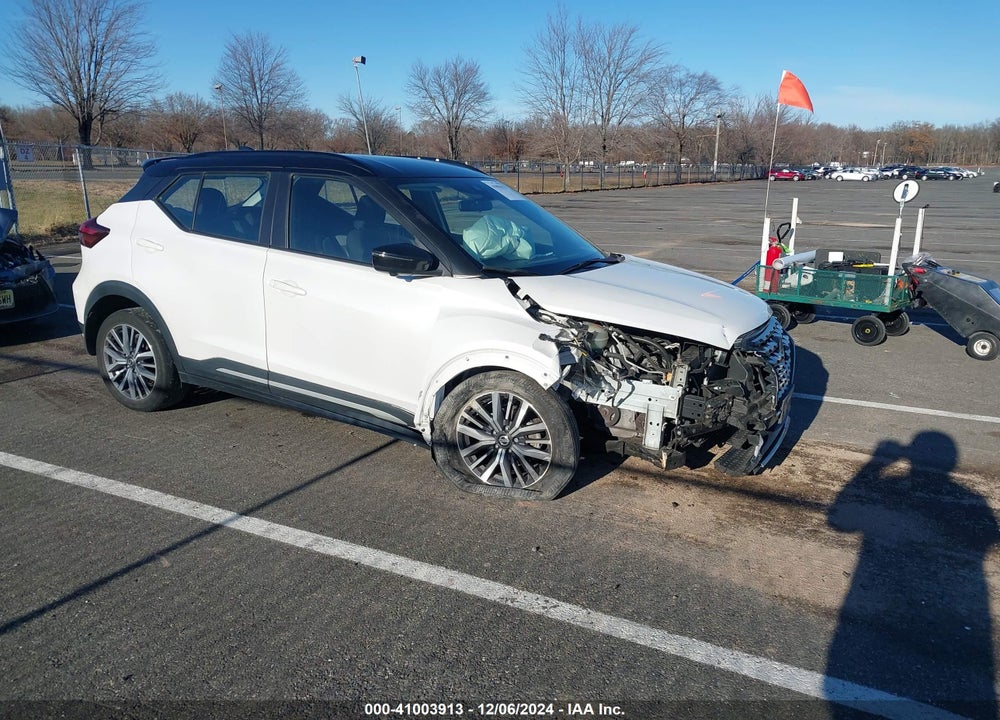 2021 NISSAN KICKS SR XTRONIC CVT VIN: 3N1CP5DV2ML464477