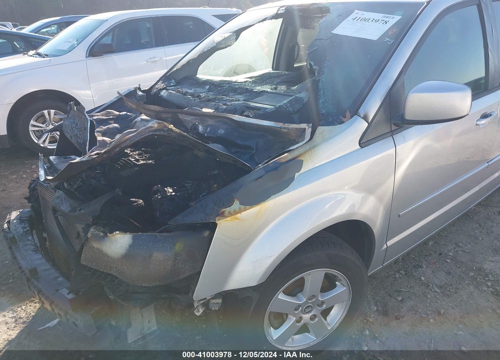 2011 DODGE GRAND CARAVAN MAINSTREET VIN: 2D4RN3DG6BR738530