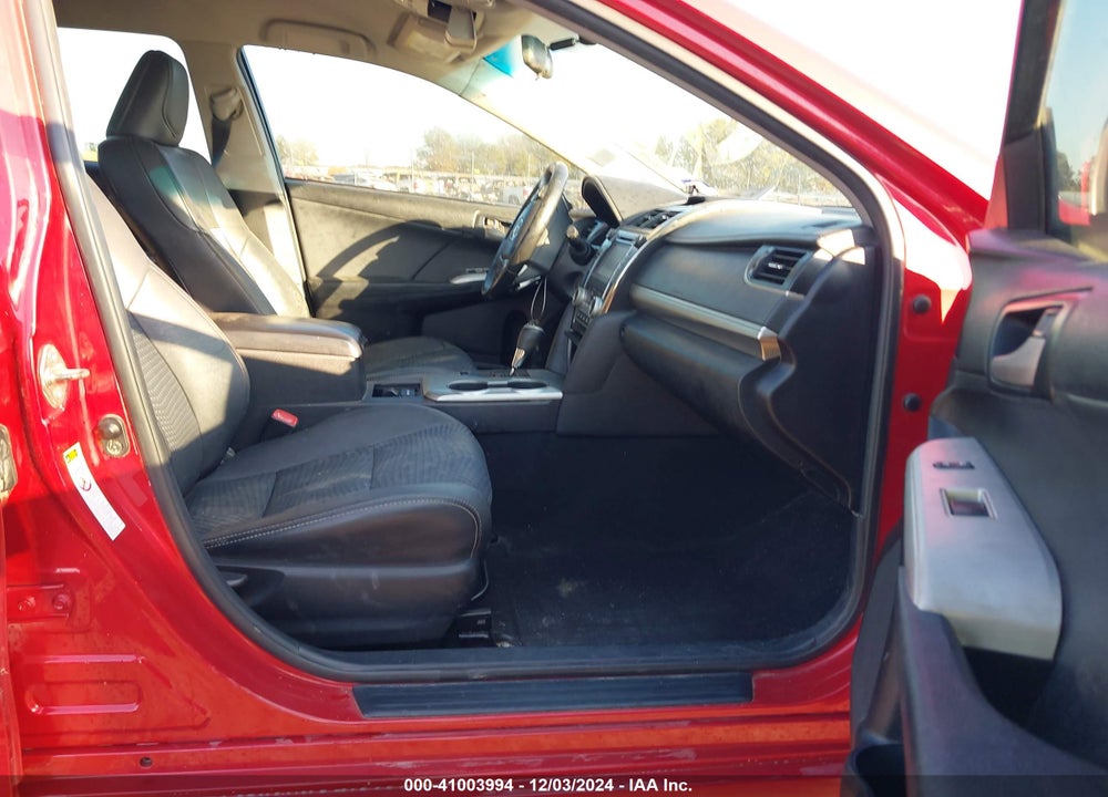 2014 TOYOTA CAMRY SE VIN: 4T1BF1FK2EU856174