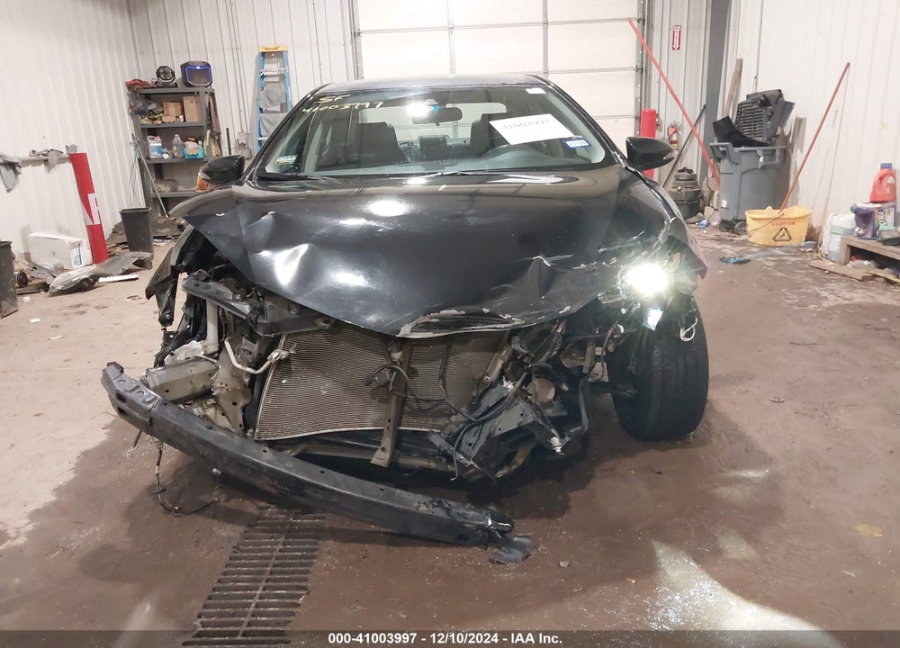 2017 TOYOTA COROLLA SE VIN: 5YFBURHE7HP583511