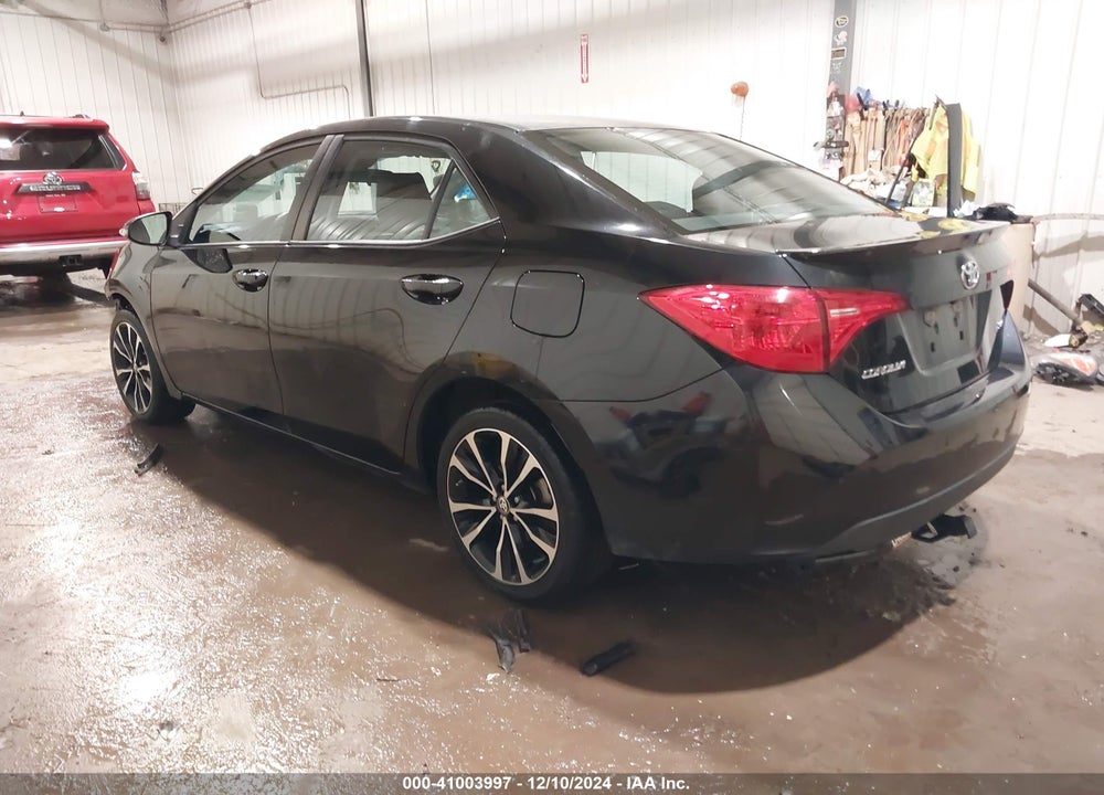 2017 TOYOTA COROLLA SE VIN: 5YFBURHE7HP583511