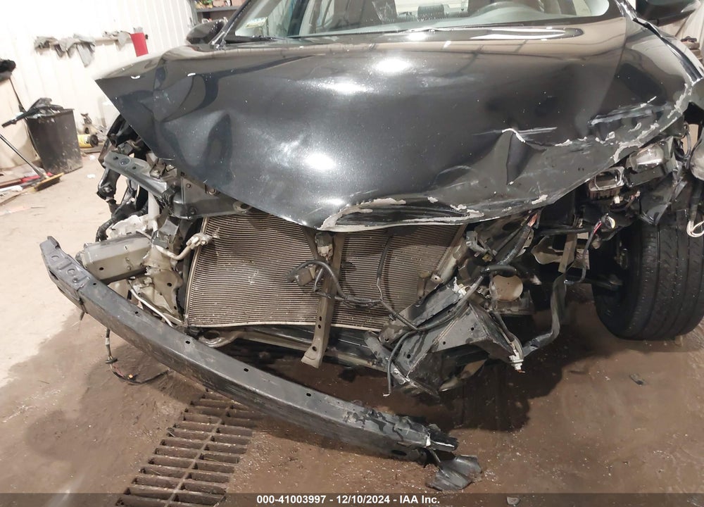 2017 TOYOTA COROLLA SE VIN: 5YFBURHE7HP583511