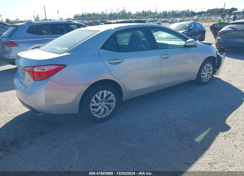 2018 TOYOTA COROLLA LE VIN: 5YFBURHE9JP824832