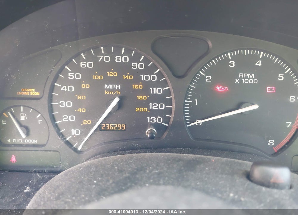 2002 SATURN S-SERIES SL2 VIN: 1G8ZK52732Z172654