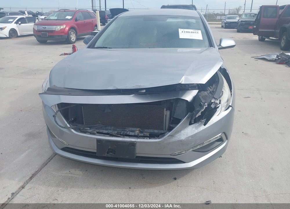 2015 HYUNDAI SONATA SE VIN: 5NPE24AF1FH152875