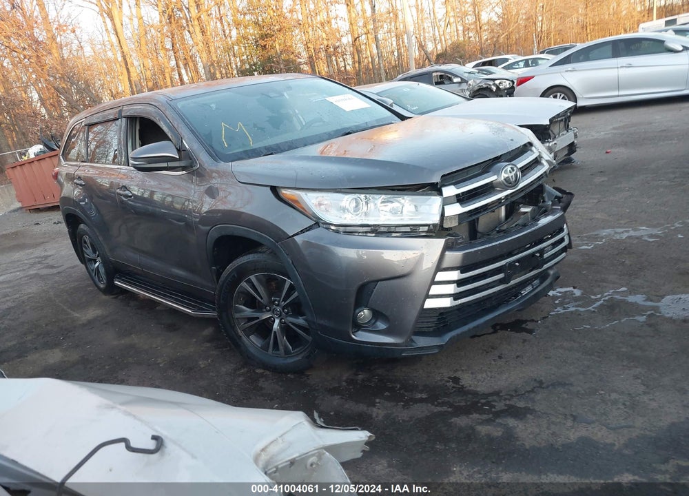 2019 TOYOTA HIGHLANDER LE VIN: 5TDBZRFH3KS733496