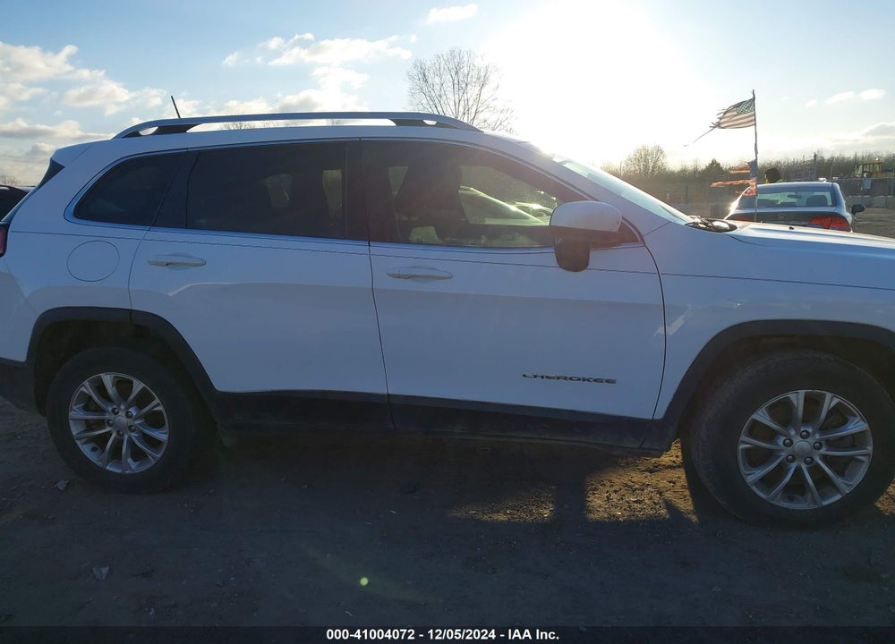 2019 JEEP CHEROKEE LATITUDE 4X4 VIN: 1C4PJMCX5KD229524