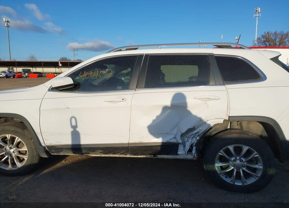 2019 JEEP CHEROKEE LATITUDE 4X4 VIN: 1C4PJMCX5KD229524