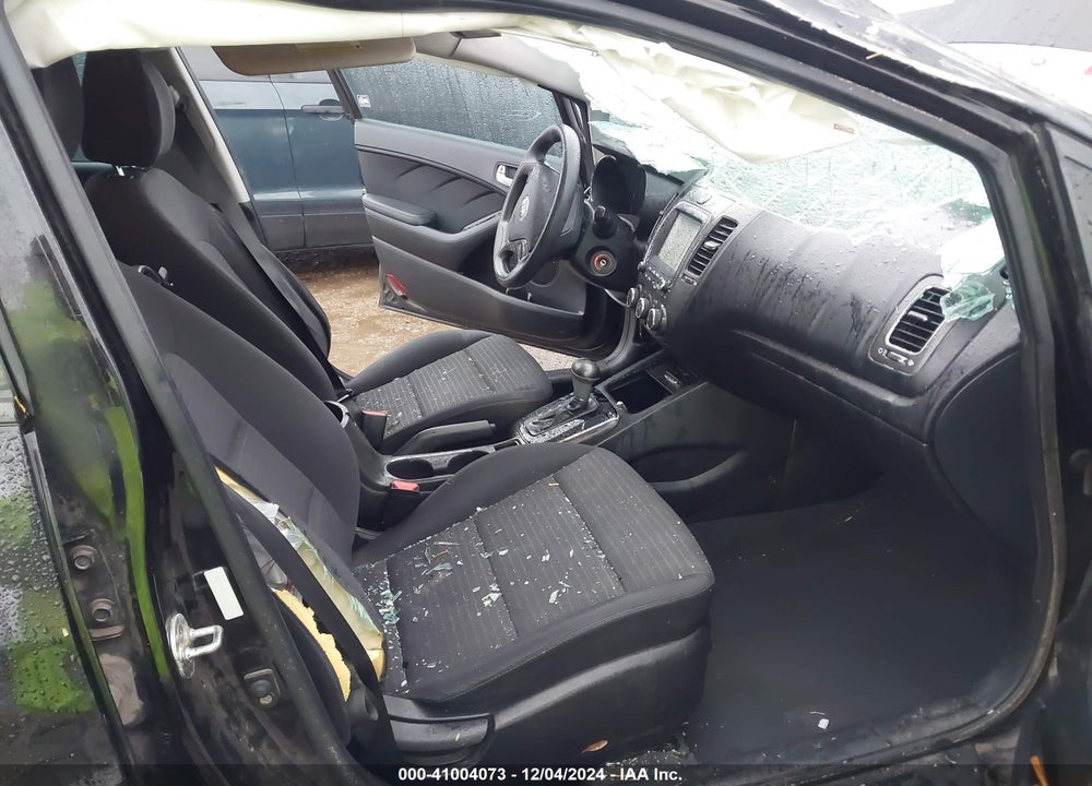 2018 KIA FORTE LX VIN: 3KPFL4A7XJE255431