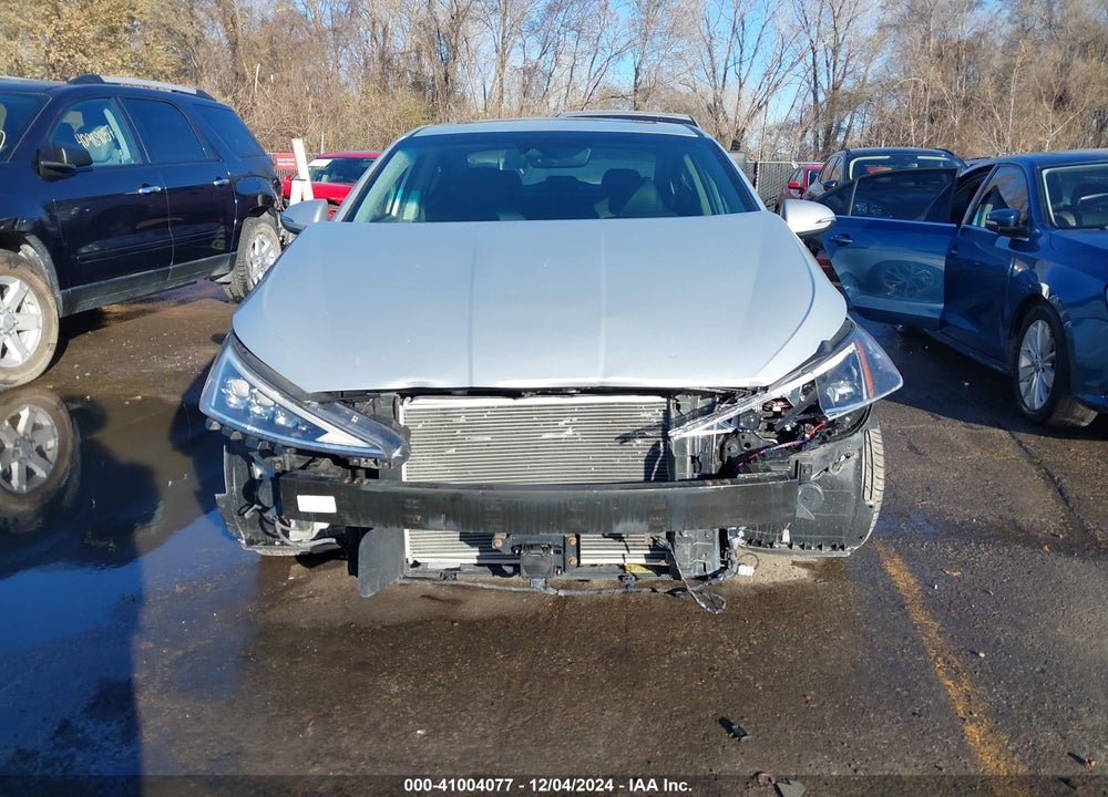 2020 HYUNDAI ELANTRA LIMITED VIN: 5NPD84LF1LH517820